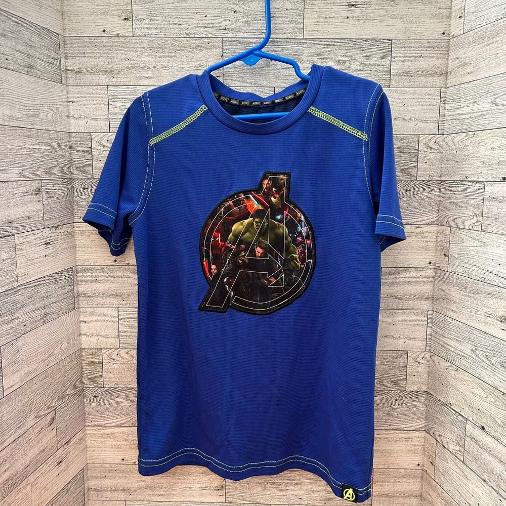 Avengers Shirt size 7 x